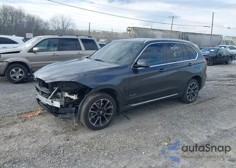 2015 BMW X5 xDrive35I z USA, uszkodzony, nr VIN 5UXKR0C56F0P04555